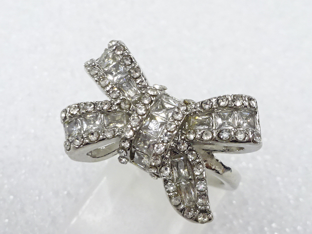 クリスタル　指輪(8号)